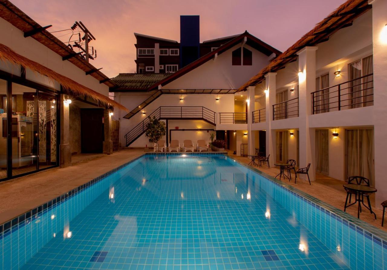 The Nest Resort Patong Екстер'єр фото